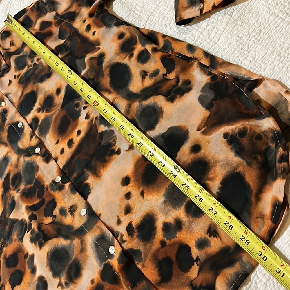 Wilfred Free Aritzia Button Down. Small. Like New - image 8